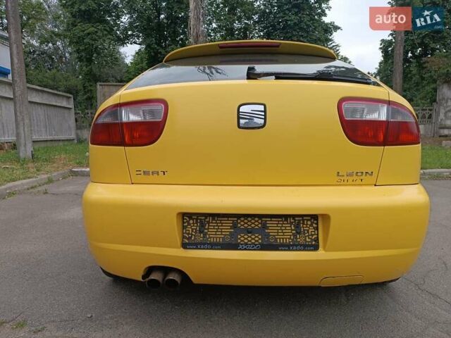 Жовтий Сеат Leon, об'ємом двигуна 1.8 л та пробігом 426 тис. км за 4000 $, фото 3 на Automoto.ua