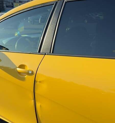 Жовтий Сеат Leon, об'ємом двигуна 1.97 л та пробігом 250 тис. км за 5500 $, фото 6 на Automoto.ua
