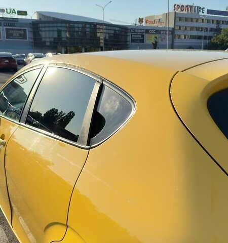 Жовтий Сеат Leon, об'ємом двигуна 1.97 л та пробігом 250 тис. км за 5500 $, фото 2 на Automoto.ua