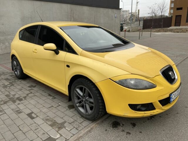 Жовтий Сеат Leon, об'ємом двигуна 1.6 л та пробігом 350 тис. км за 4200 $, фото 2 на Automoto.ua