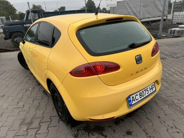 Жовтий Сеат Leon, об'ємом двигуна 1.6 л та пробігом 248 тис. км за 3600 $, фото 1 на Automoto.ua