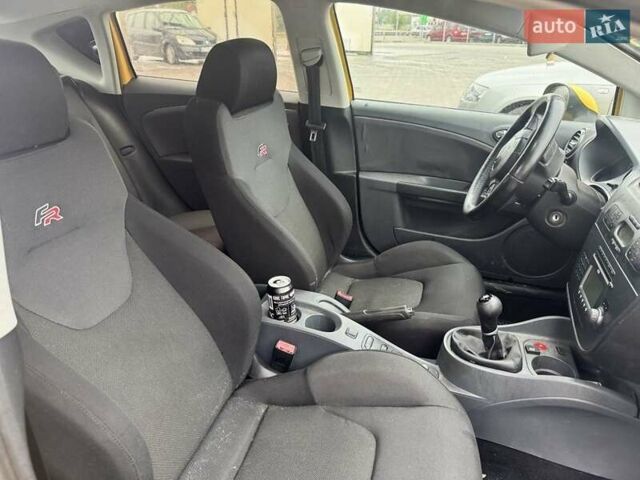 Жовтий Сеат Leon, об'ємом двигуна 1.6 л та пробігом 248 тис. км за 3600 $, фото 3 на Automoto.ua