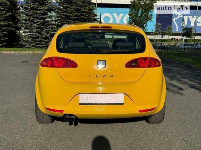 Жовтий Сеат Leon, об'ємом двигуна 2 л та пробігом 198 тис. км за 7500 $, фото 5 на Automoto.ua