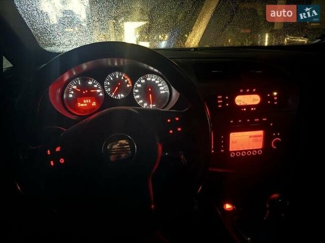 Жовтий Сеат Leon, об'ємом двигуна 1.6 л та пробігом 248 тис. км за 3600 $, фото 6 на Automoto.ua