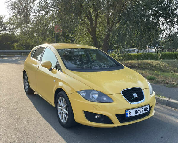 Желтый Сеат Леон, объемом двигателя 1.4 л и пробегом 242 тыс. км за 5200 $, фото 3 на Automoto.ua