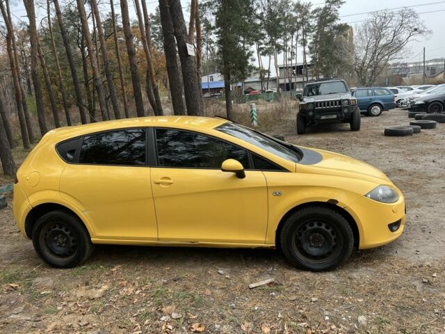 Жовтий Сеат Leon, об'ємом двигуна 1.6 л та пробігом 260 тис. км за 4400 $, фото 4 на Automoto.ua