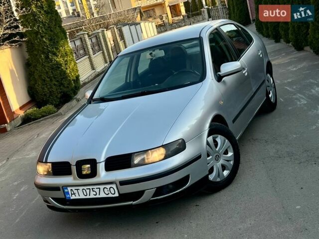 Сірий Сеат Leon, об'ємом двигуна 1.9 л та пробігом 300 тис. км за 2950 $, фото 1 на Automoto.ua