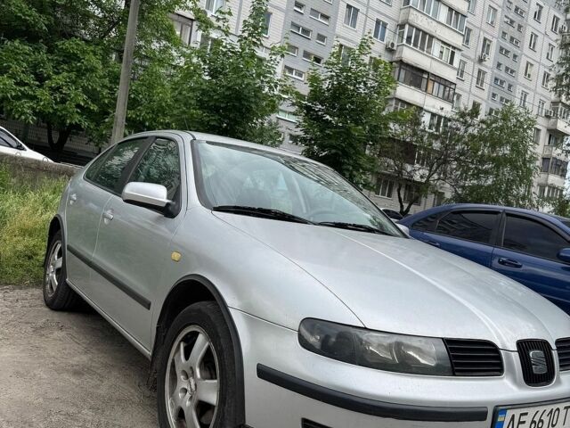 Сірий Сеат Leon, об'ємом двигуна 1.8 л та пробігом 332 тис. км за 4000 $, фото 1 на Automoto.ua