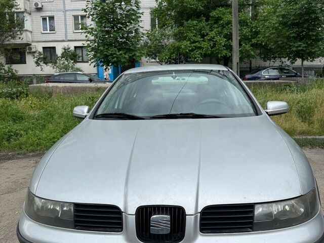 Сірий Сеат Leon, об'ємом двигуна 1.8 л та пробігом 332 тис. км за 4000 $, фото 7 на Automoto.ua