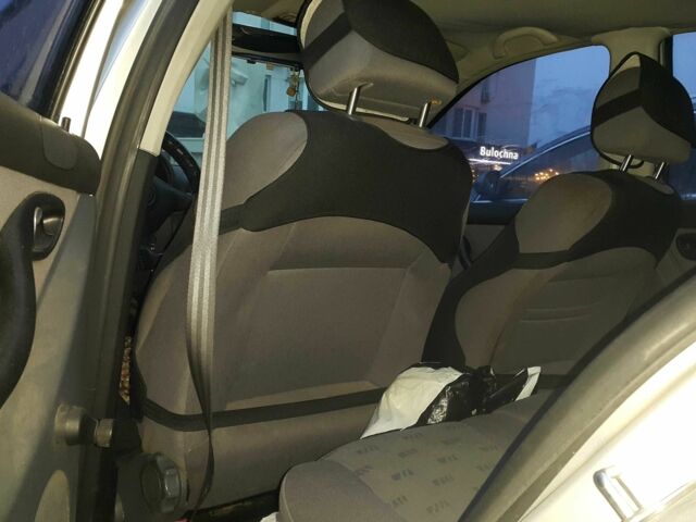 Сірий Сеат Leon, об'ємом двигуна 1.6 л та пробігом 420 тис. км за 1400 $, фото 5 на Automoto.ua