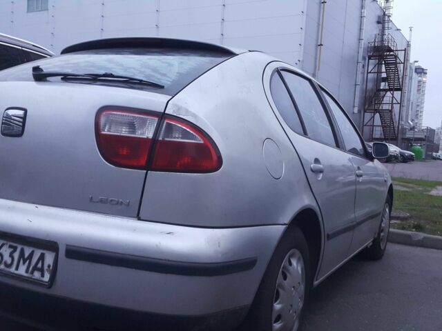 Сірий Сеат Leon, об'ємом двигуна 1.6 л та пробігом 420 тис. км за 1400 $, фото 2 на Automoto.ua