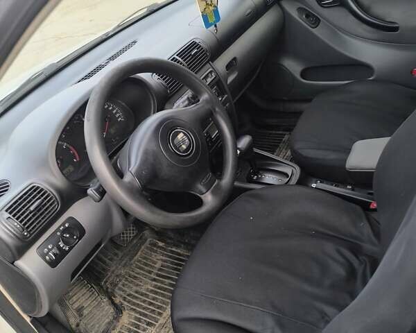 Серый Сеат Леон, объемом двигателя 1.8 л и пробегом 270 тыс. км за 3500 $, фото 1 на Automoto.ua