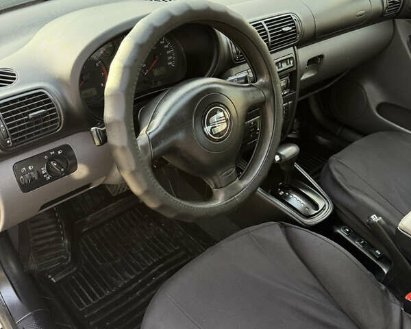 Серый Сеат Леон, объемом двигателя 1.8 л и пробегом 270 тыс. км за 4200 $, фото 15 на Automoto.ua