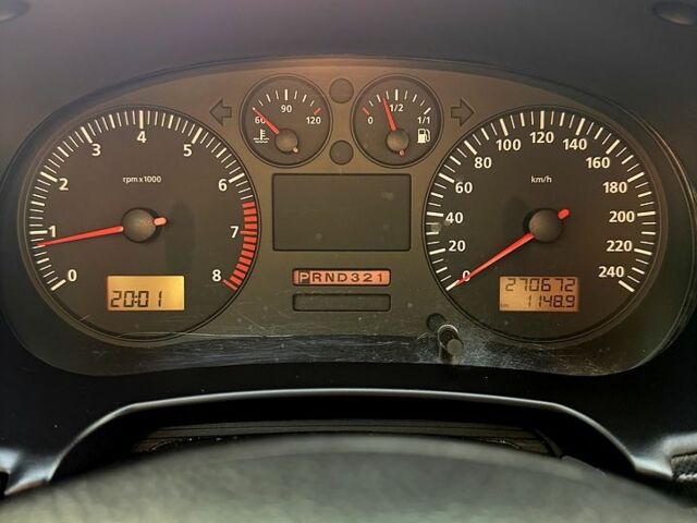 Серый Сеат Леон, объемом двигателя 1.8 л и пробегом 270 тыс. км за 4200 $, фото 12 на Automoto.ua