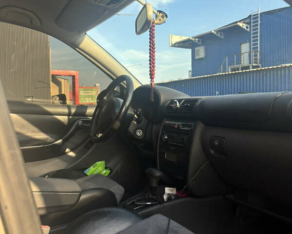 Сірий Сеат Leon, об'ємом двигуна 1.8 л та пробігом 182 тис. км за 5000 $, фото 4 на Automoto.ua