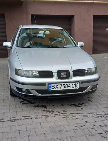 Сеат Leon 2003 у Хмельницькому на Automoto.ua Сірий Сеат Leon, об'ємом двигуна 1.78 л та пробігом 223 тис. км за 3550 $, фото 2 на Automoto.ua
