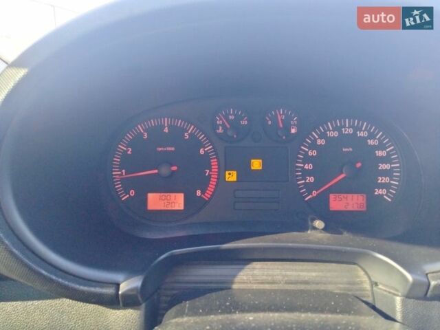 Сірий Сеат Leon, об'ємом двигуна 1.6 л та пробігом 355 тис. км за 3500 $, фото 12 на Automoto.ua