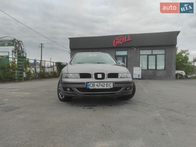 Сірий Сеат Leon, об'ємом двигуна 1.6 л та пробігом 200 тис. км за 4700 $, фото 4 на Automoto.ua