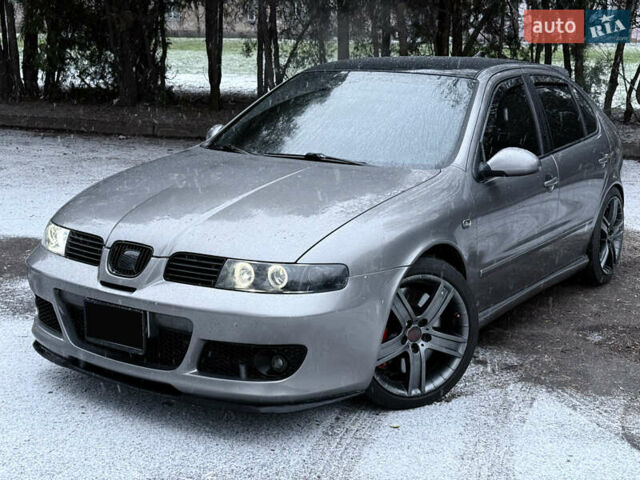 Серый Сеат Леон, объемом двигателя 1.8 л и пробегом 279 тыс. км за 9999 $, фото 17 на Automoto.ua