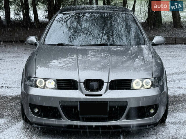 Серый Сеат Леон, объемом двигателя 1.8 л и пробегом 279 тыс. км за 9999 $, фото 6 на Automoto.ua
