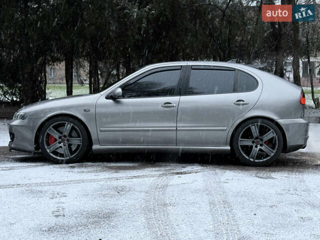 Серый Сеат Леон, объемом двигателя 1.8 л и пробегом 279 тыс. км за 9999 $, фото 20 на Automoto.ua