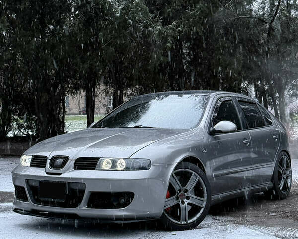 Серый Сеат Леон, объемом двигателя 1.8 л и пробегом 279 тыс. км за 9999 $, фото 16 на Automoto.ua