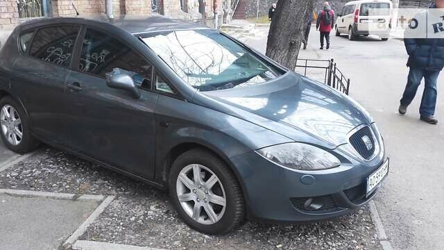 Серый Сеат Леон, объемом двигателя 1.97 л и пробегом 268 тыс. км за 5000 $, фото 6 на Automoto.ua
