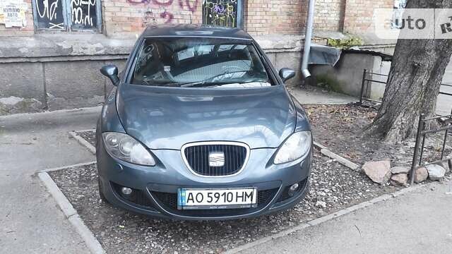 Серый Сеат Леон, объемом двигателя 1.97 л и пробегом 268 тыс. км за 5000 $, фото 1 на Automoto.ua