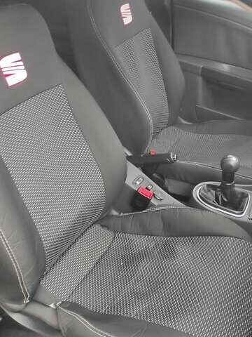 Серый Сеат Леон, объемом двигателя 1.97 л и пробегом 268 тыс. км за 5000 $, фото 11 на Automoto.ua