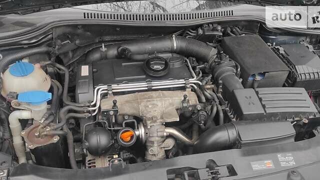 Серый Сеат Леон, объемом двигателя 1.97 л и пробегом 268 тыс. км за 5000 $, фото 30 на Automoto.ua