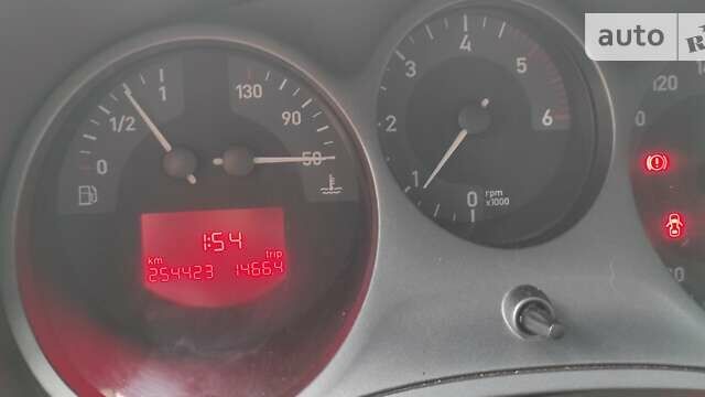 Серый Сеат Леон, объемом двигателя 1.97 л и пробегом 268 тыс. км за 5000 $, фото 8 на Automoto.ua