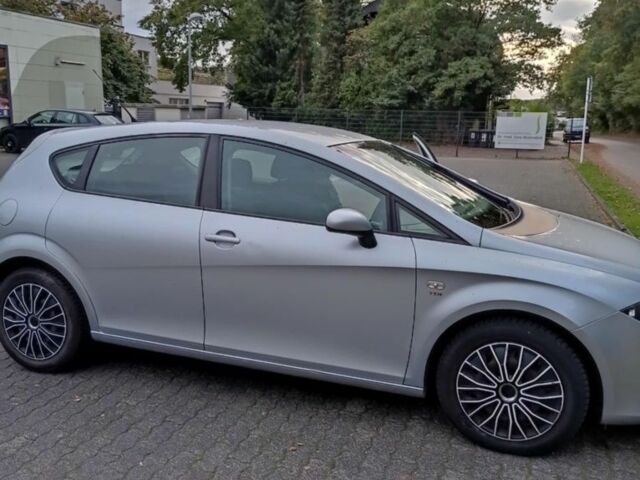 Сірий Сеат Leon, об'ємом двигуна 2 л та пробігом 260 тис. км за 4650 $, фото 4 на Automoto.ua
