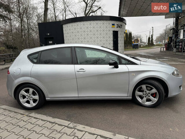 Серый Сеат Леон, объемом двигателя 1.6 л и пробегом 200 тыс. км за 4599 $, фото 5 на Automoto.ua