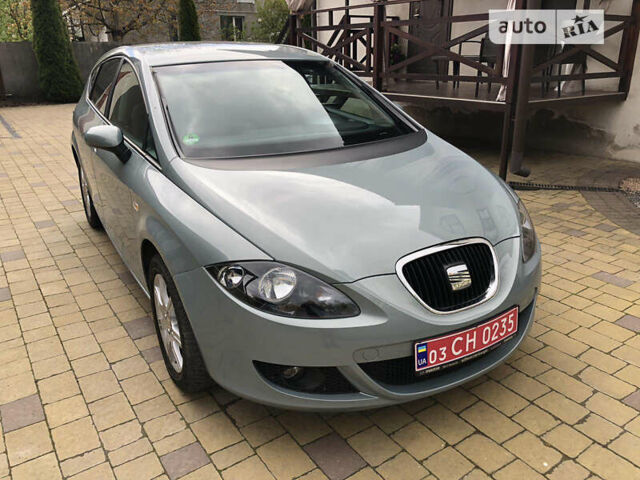 Сірий Сеат Leon, об'ємом двигуна 1.6 л та пробігом 37 тис. км за 7900 $, фото 2 на Automoto.ua