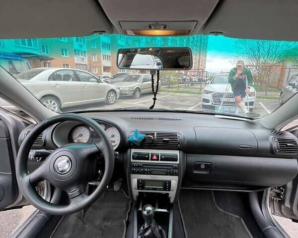 Сірий Сеат Leon, об'ємом двигуна 1.6 л та пробігом 285 тис. км за 4700 $, фото 12 на Automoto.ua
