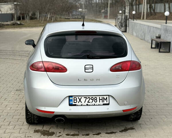 Сірий Сеат Leon, об'ємом двигуна 1.6 л та пробігом 247 тис. км за 3300 $, фото 2 на Automoto.ua