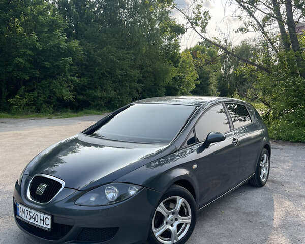 Серый Сеат Леон, объемом двигателя 1.9 л и пробегом 322 тыс. км за 4500 $, фото 1 на Automoto.ua