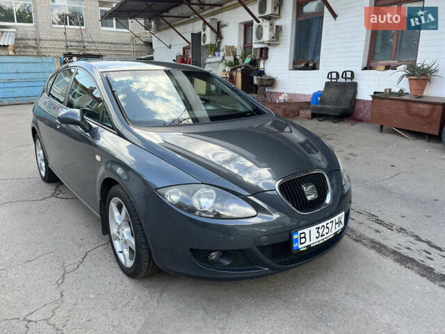 Сеат Леон 2006 в Харькове на Automoto.ua Серый Сеат Леон, объемом двигателя 1.6 л и пробегом 190 тыс. км за 5200 $, фото 1 на Automoto.ua
