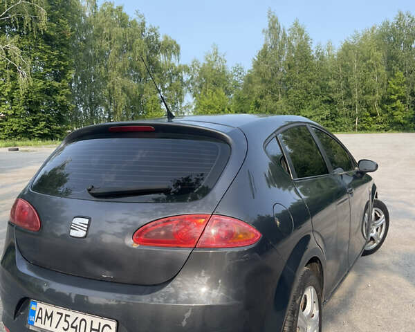 Серый Сеат Леон, объемом двигателя 1.9 л и пробегом 322 тыс. км за 4500 $, фото 9 на Automoto.ua