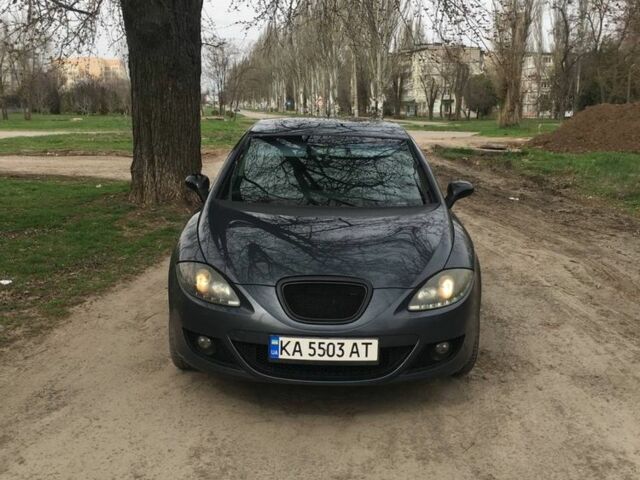 Сірий Сеат Leon, об'ємом двигуна 2 л та пробігом 241 тис. км за 4950 $, фото 1 на Automoto.ua