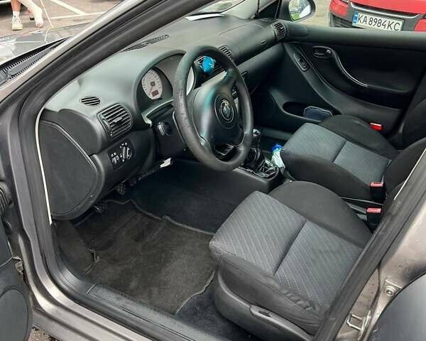 Сірий Сеат Leon, об'ємом двигуна 1.6 л та пробігом 285 тис. км за 4700 $, фото 15 на Automoto.ua