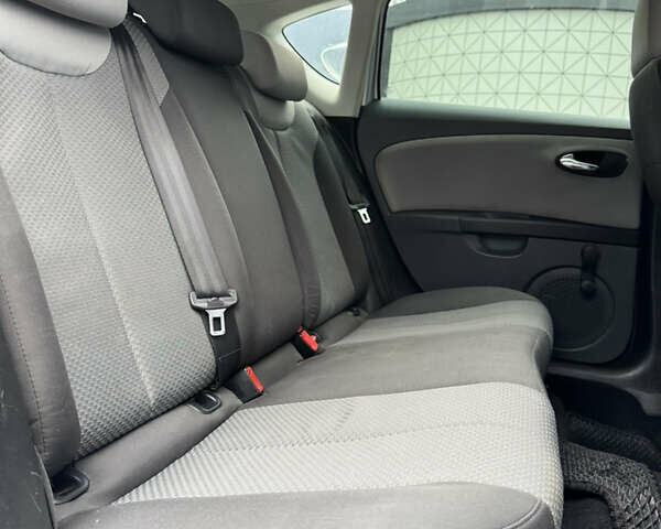 Серый Сеат Леон, объемом двигателя 1.6 л и пробегом 200 тыс. км за 4599 $, фото 33 на Automoto.ua