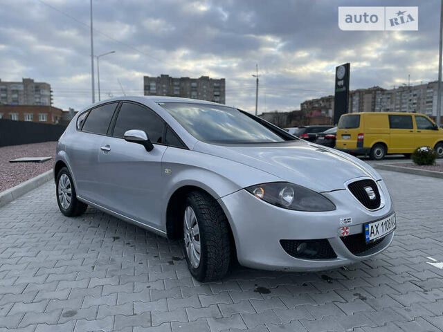 Сірий Сеат Leon, об'ємом двигуна 1.6 л та пробігом 188 тис. км за 4250 $, фото 2 на Automoto.ua