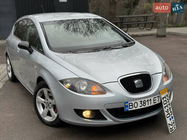 Серый Сеат Леон, объемом двигателя 1.6 л и пробегом 200 тыс. км за 4599 $, фото 2 на Automoto.ua