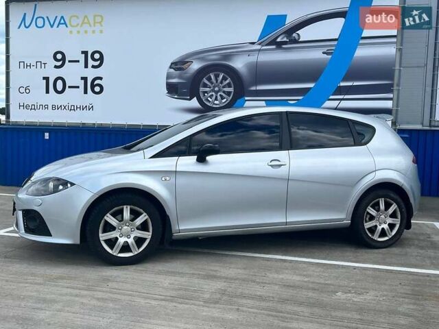 Серый Сеат Леон, объемом двигателя 1.6 л и пробегом 290 тыс. км за 4450 $, фото 2 на Automoto.ua