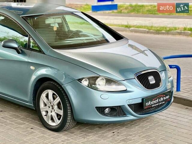 Серый Сеат Леон, объемом двигателя 2 л и пробегом 259 тыс. км за 5999 $, фото 1 на Automoto.ua