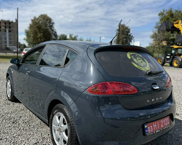 Сірий Сеат Leon, об'ємом двигуна 1.6 л та пробігом 167 тис. км за 6600 $, фото 3 на Automoto.ua