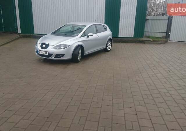 Серый Сеат Леон, объемом двигателя 1.6 л и пробегом 234 тыс. км за 6150 $, фото 12 на Automoto.ua