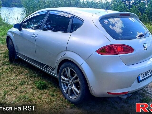 Сірий Сеат Leon, об'ємом двигуна 2 л та пробігом 299 тис. км за 5650 $, фото 3 на Automoto.ua