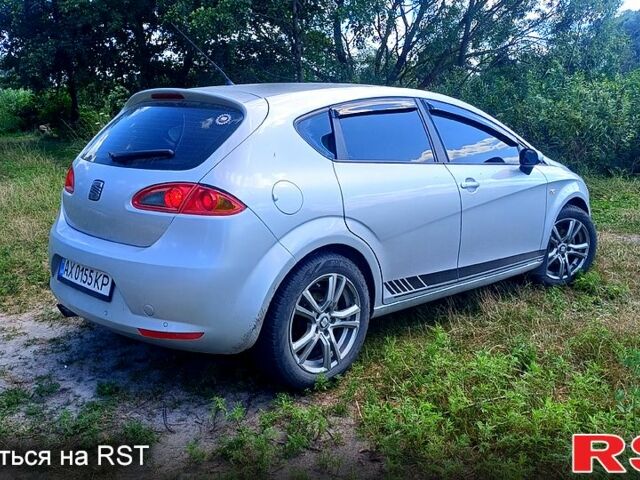Сірий Сеат Leon, об'ємом двигуна 2 л та пробігом 299 тис. км за 5650 $, фото 2 на Automoto.ua